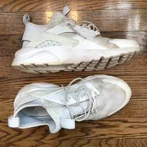 Nike White Men's Air Huarache